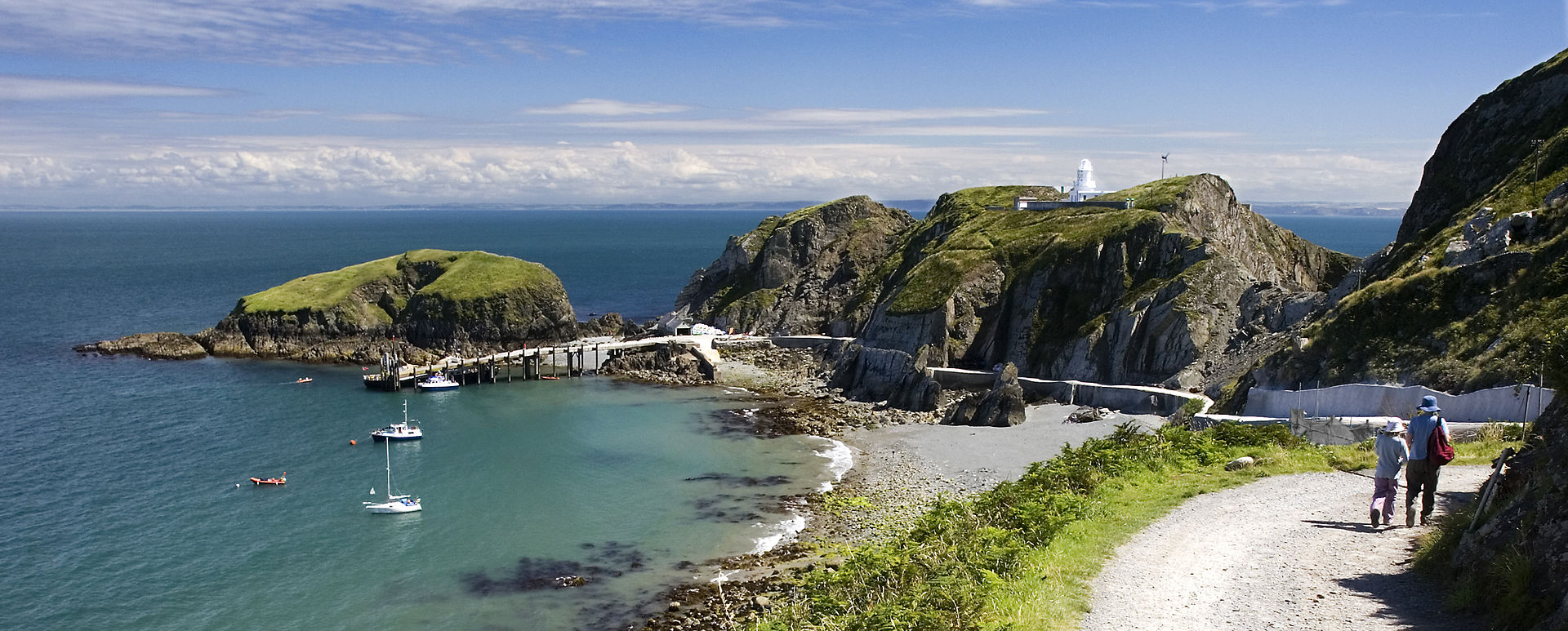 Lundy's Jetty and Harbour by Michael Maggs, Wikipedia Commons